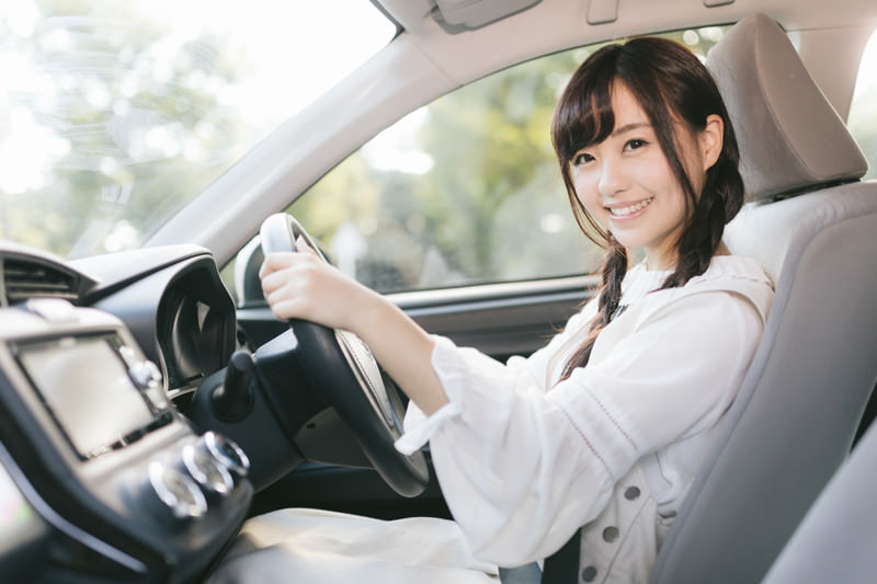 運転前や妊娠中でもフラワーエッセンスは飲めますが、 保存料のアルコールに注意してください。